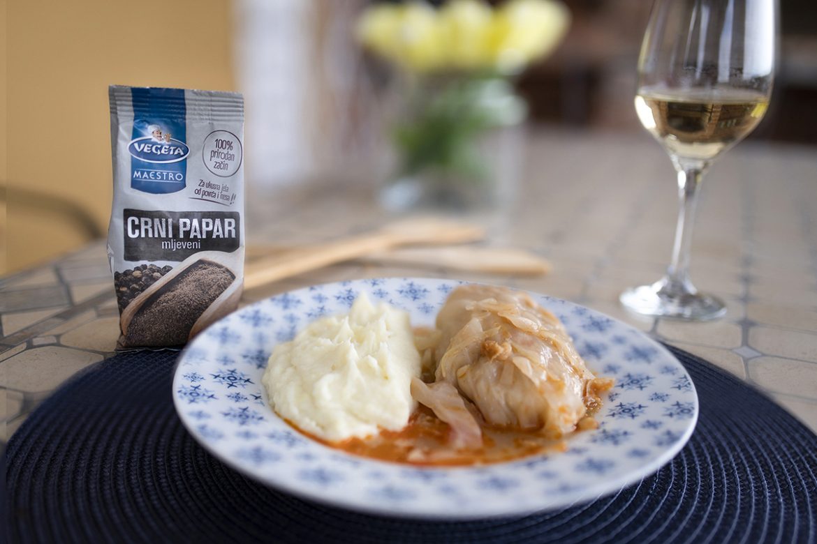 sarma sarma naslovna