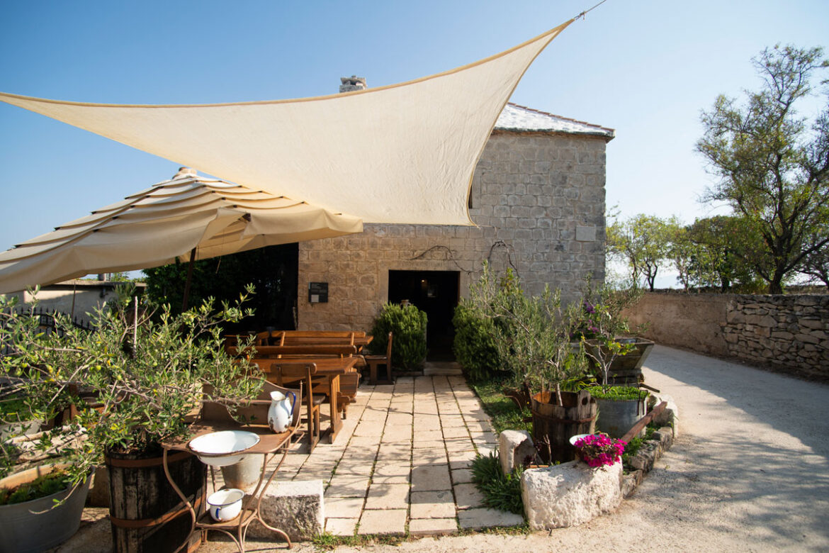 Muzej-uja-na-otoku-Bracu-2 Muzej-uja-na-otoku-Bracu-2