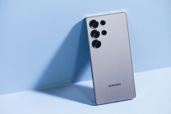 Samsung Galaxy S25 naslovna