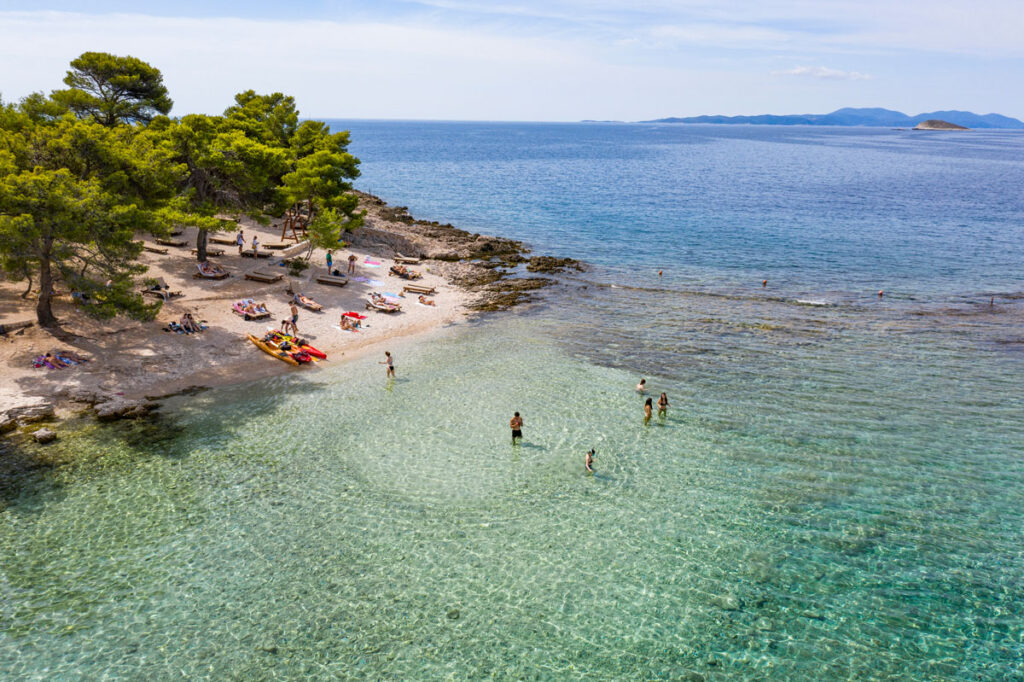 ed sheeran dalmacija plaža