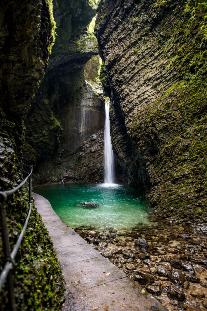 proljetni-izlet-u-Sloveniji-jezero-bled