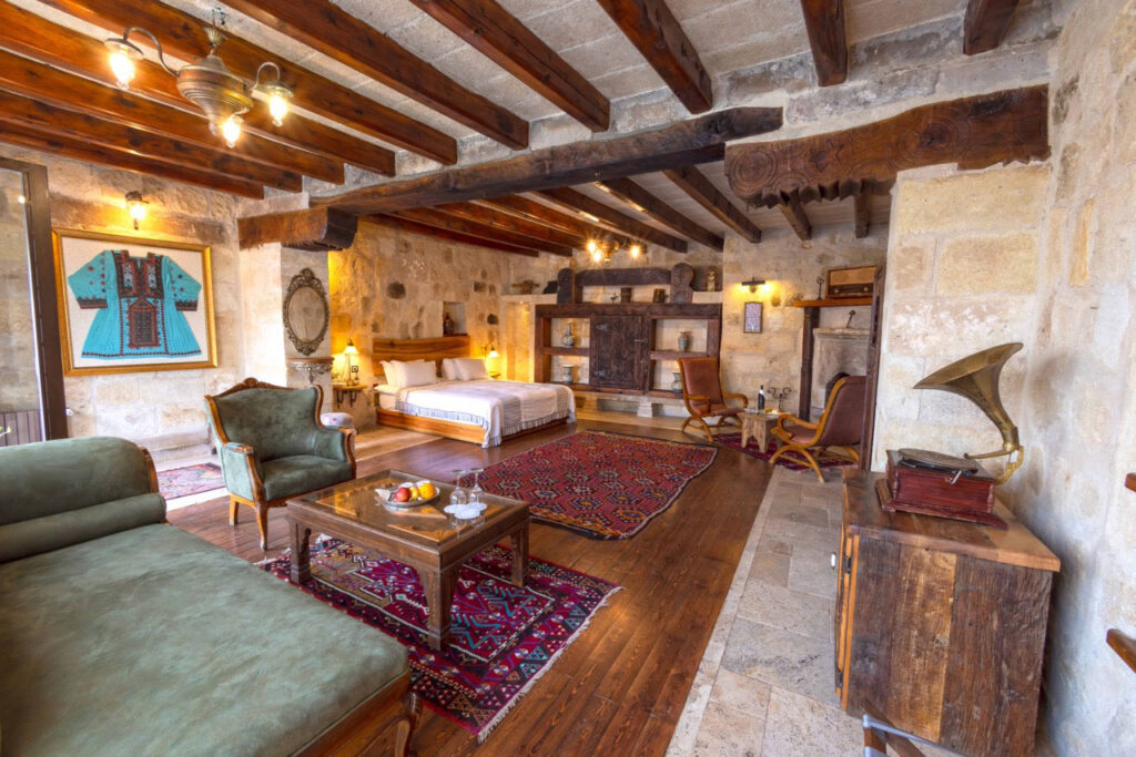 kultne-znamenitosti-svijeta-Sultan-Cave-Suites