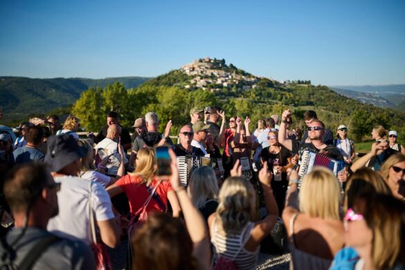 Teran-Wine-&-Walk-Motovun-2026-panorama-naslovna
